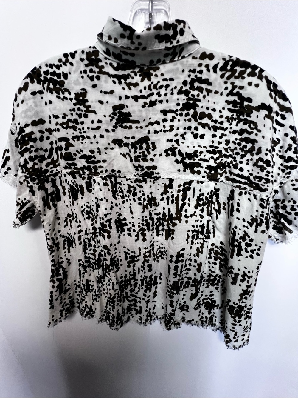 PHILOSOPHY REPUBLIC CLOTHING WOMEN’S SHIRT SHORT SLEEVE W/BOLD ABSTRACT PATTERN - Picture 9 of 10